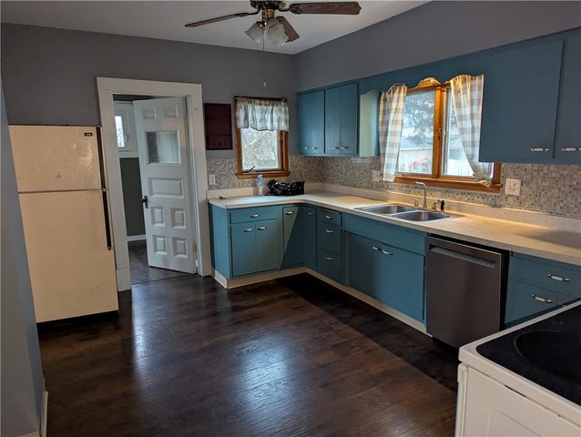 329 North Avenue, Shelby, NY 14103