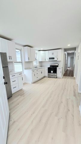 102-104 Robey St, Boston, MA 02125