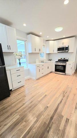 102-104 Robey St, Boston, MA 02125