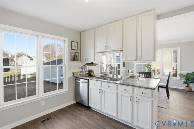 8283 Southern Watch Pl, Mechanicsville, VA 23111