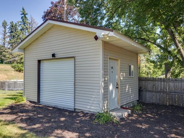 5137 Forest Road, Minnetonka, MN 55345