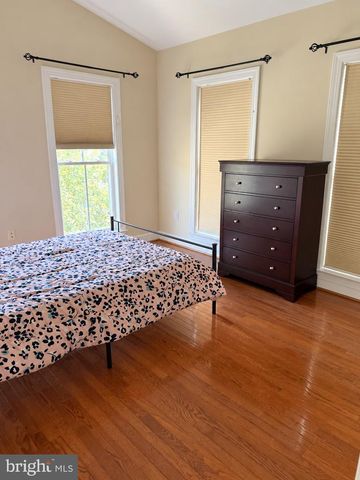 304 ROBENA WAY, Rockville, MD 20850