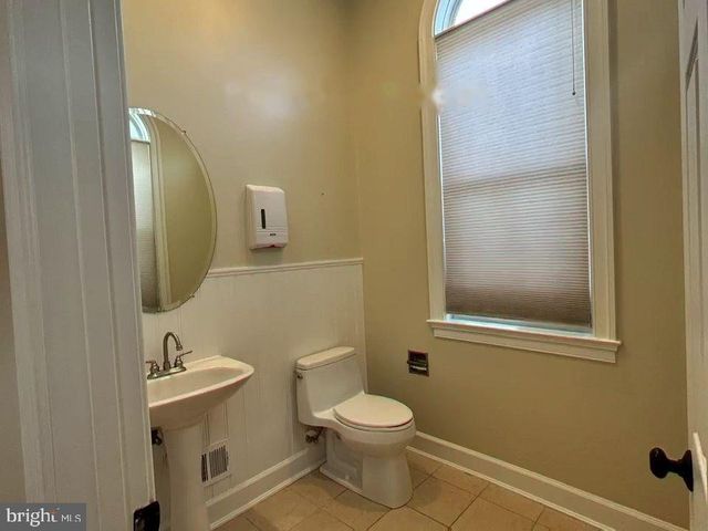 304 ROBENA WAY, Rockville, MD 20850
