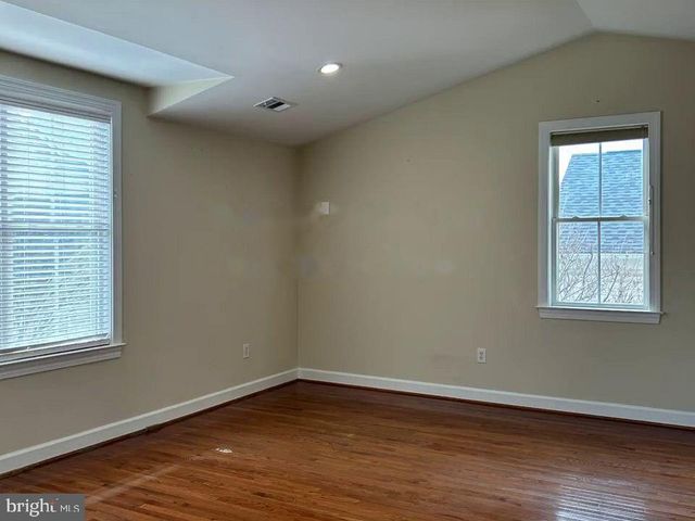 304 ROBENA WAY, Rockville, MD 20850
