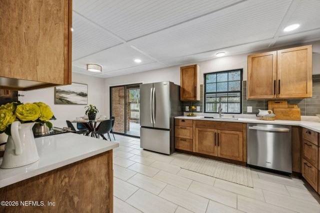 12094 DIVIDING OAKS Trail E, Jacksonville, FL 32223