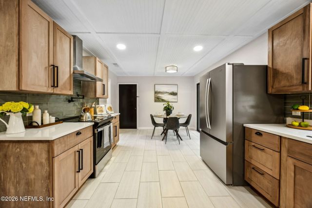 12094 DIVIDING OAKS Trail E, Jacksonville, FL 32223