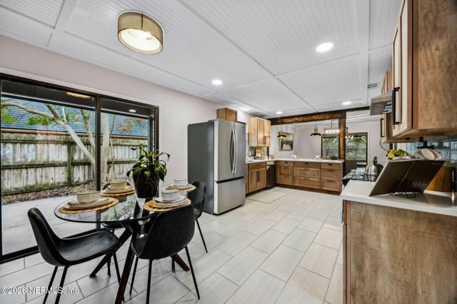 12094 DIVIDING OAKS Trail E, Jacksonville, FL 32223