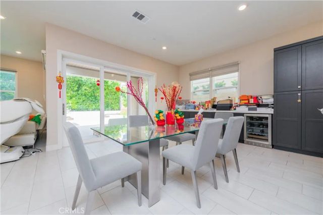 111 Swift, Irvine, CA 92618