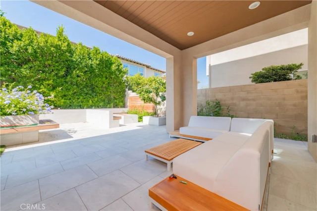 111 Swift, Irvine, CA 92618