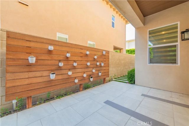111 Swift, Irvine, CA 92618