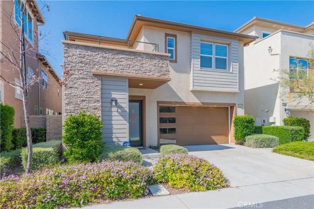 111 Swift, Irvine, CA 92618