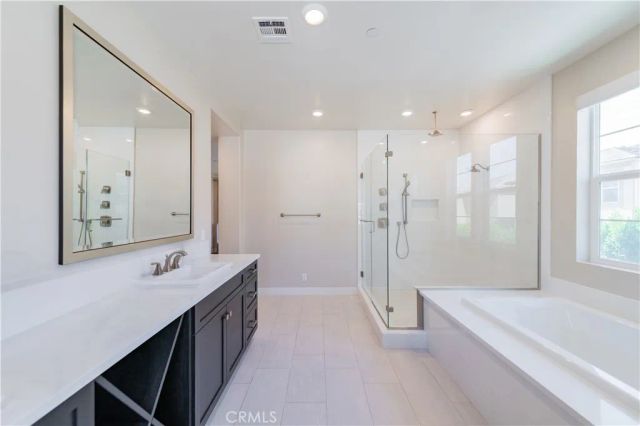 111 Swift, Irvine, CA 92618