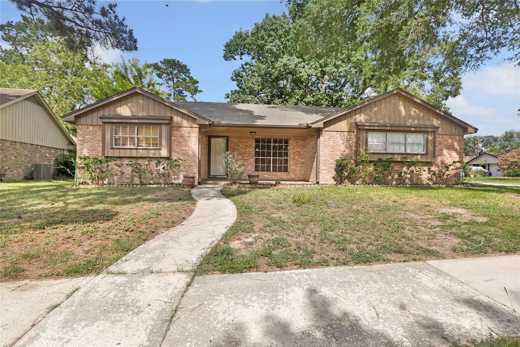 29302 Stapleford Street, Spring, TX 77386