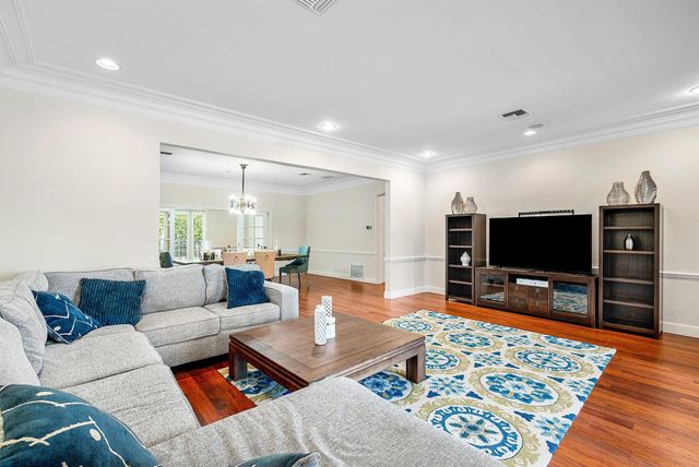 2121 Areca Palm Road, Boca Raton, FL 33432