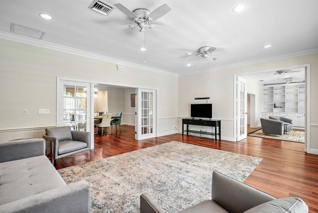 2121 Areca Palm Road, Boca Raton, FL 33432