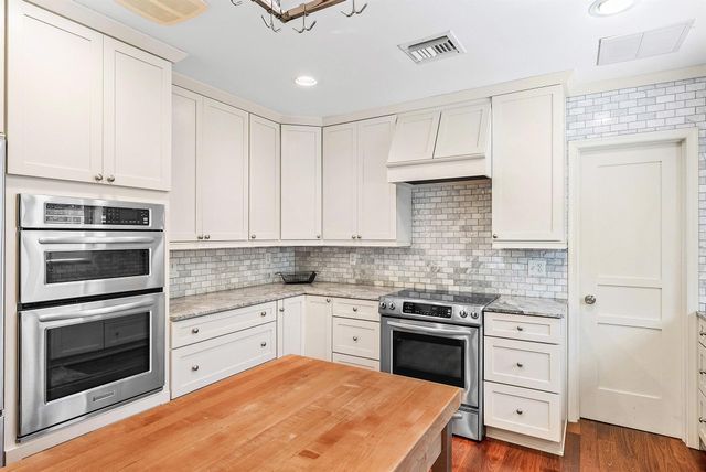 2121 Areca Palm Road, Boca Raton, FL 33432