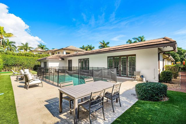 2121 Areca Palm Road, Boca Raton, FL 33432