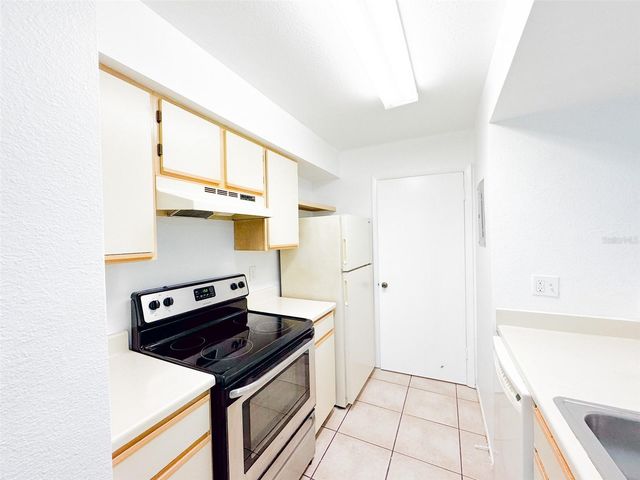3032 PARKWAY BOULEVARD 101, Kissimmee, FL 34747