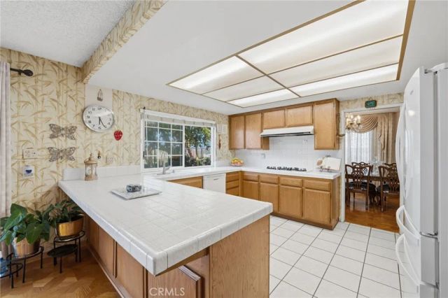 2014 Thomas, West Covina, CA 91792