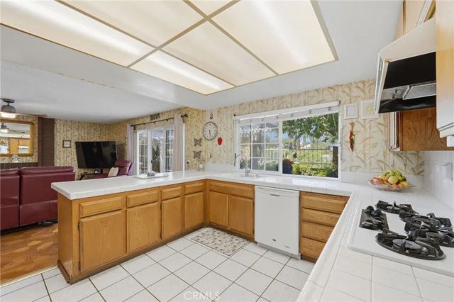 2014 Thomas, West Covina, CA 91792