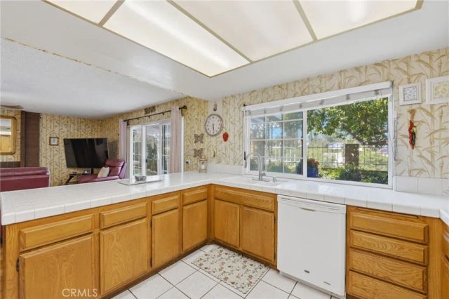 2014 Thomas, West Covina, CA 91792