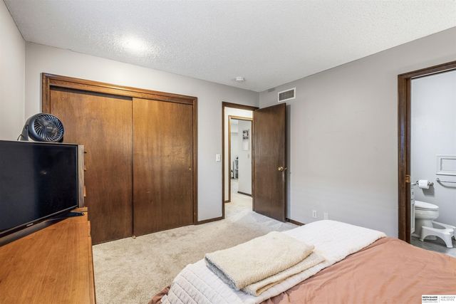 5311 Linden Street, Lincoln, NE 68516