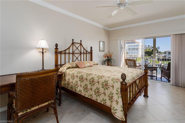 907 Panama CT # 203, Marco Island, FL 34145