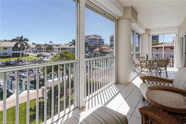 907 Panama CT # 203, Marco Island, FL 34145