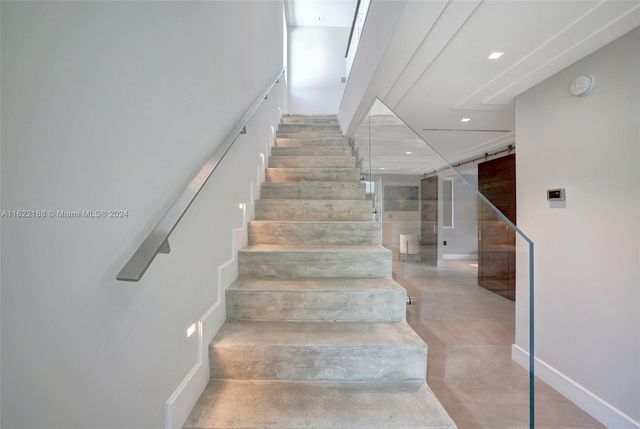 305 Oak St, Hollywood, FL 33019