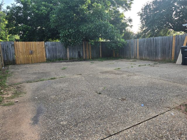 163 Southwood Drive, Bossier City, LA 71111