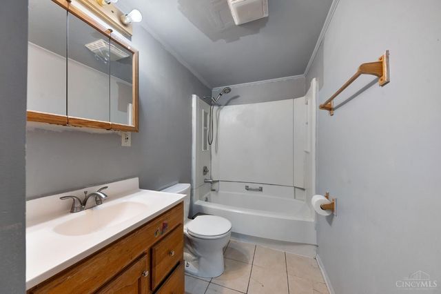 1369 Firethorne Drive, Mason, OH 45040