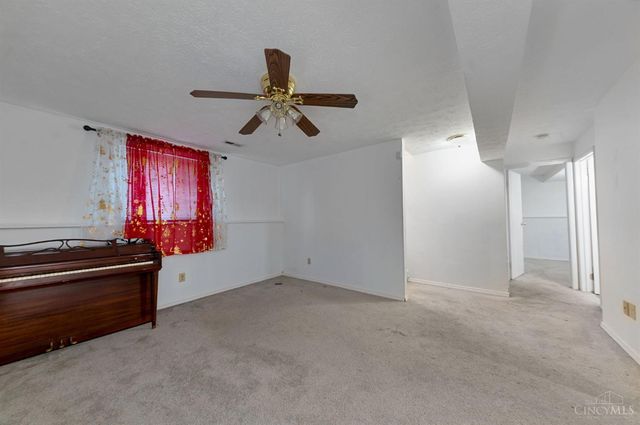 1369 Firethorne Drive, Mason, OH 45040