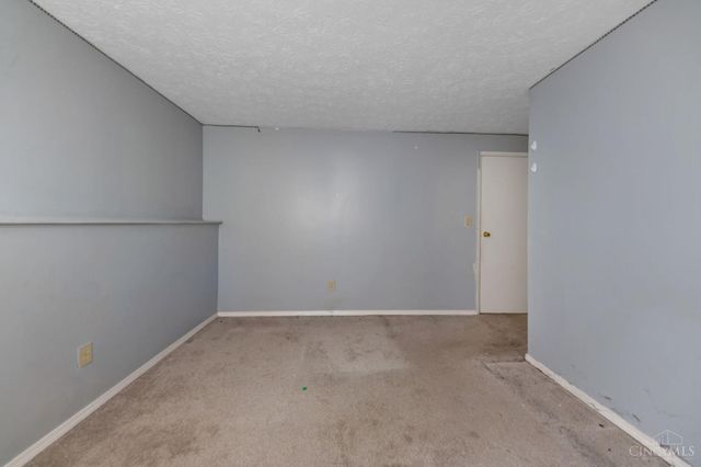 1369 Firethorne Drive, Mason, OH 45040