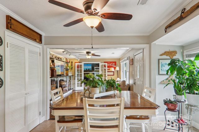 416 S Cherokee Avenue, Black Mountain, NC 28711