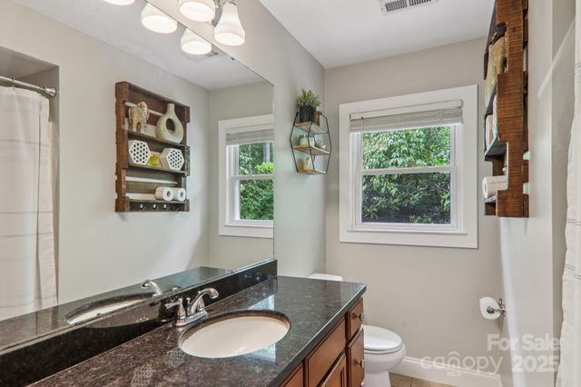 416 S Cherokee Avenue, Black Mountain, NC 28711