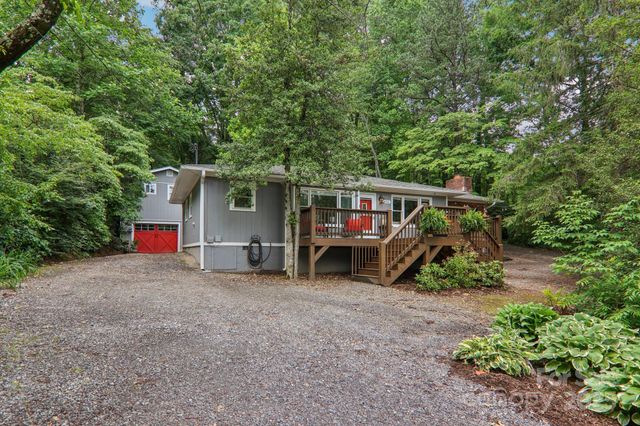 416 S Cherokee Avenue, Black Mountain, NC 28711