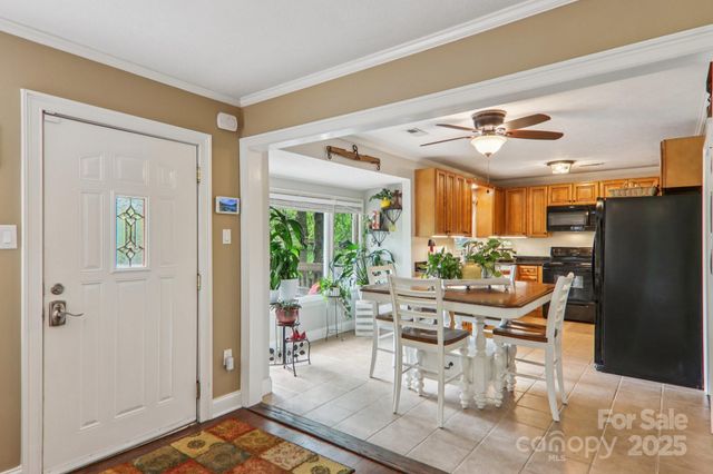 416 S Cherokee Avenue, Black Mountain, NC 28711