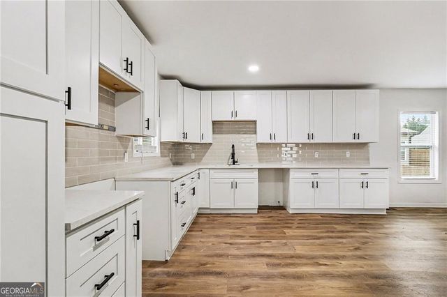 951 Reed Avenue, East Point, GA 30344