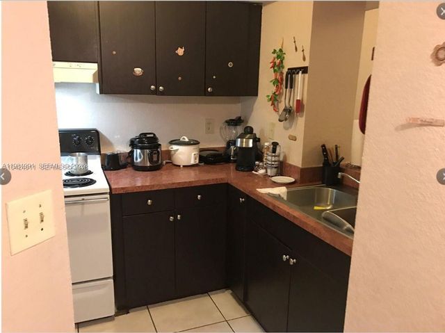 8205 SW 152nd Ave F-102, Miami, FL 33193