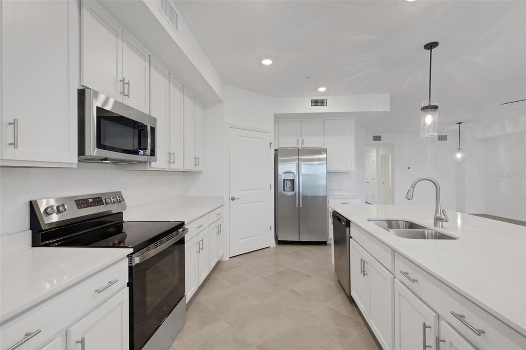 5624 SUMMIT POINTE CIRCLE 104, BRADENTON, FL 34210 — photo 5