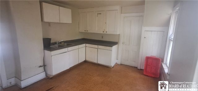 18 12th Street, Jamestown, NY 14701