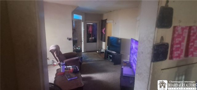 18 12th Street, Jamestown, NY 14701