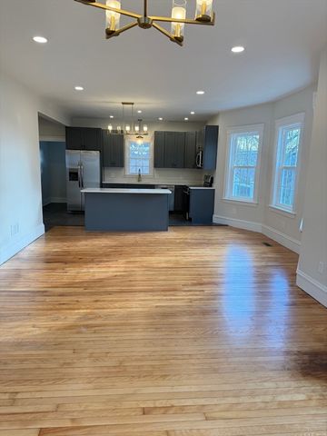 30 Boardman Street, Worcester, MA 01606