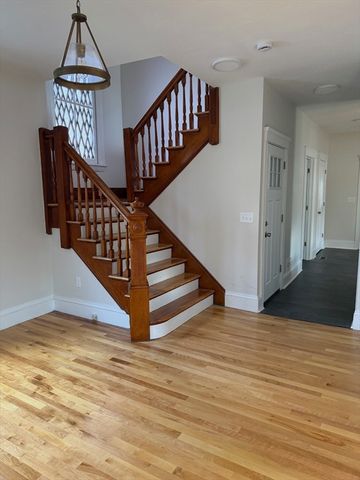 30 Boardman Street, Worcester, MA 01606