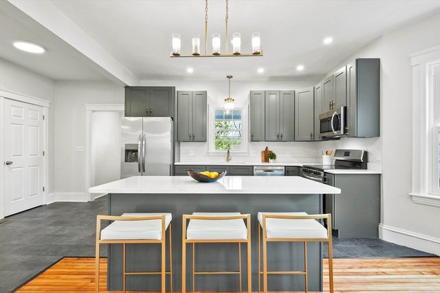 30 Boardman Street, Worcester, MA 01606