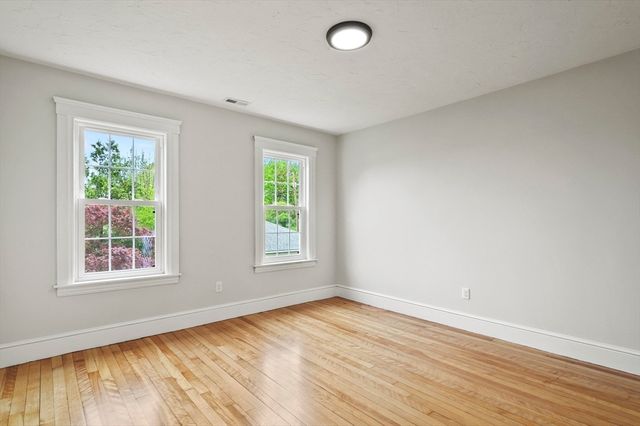 30 Boardman Street, Worcester, MA 01606