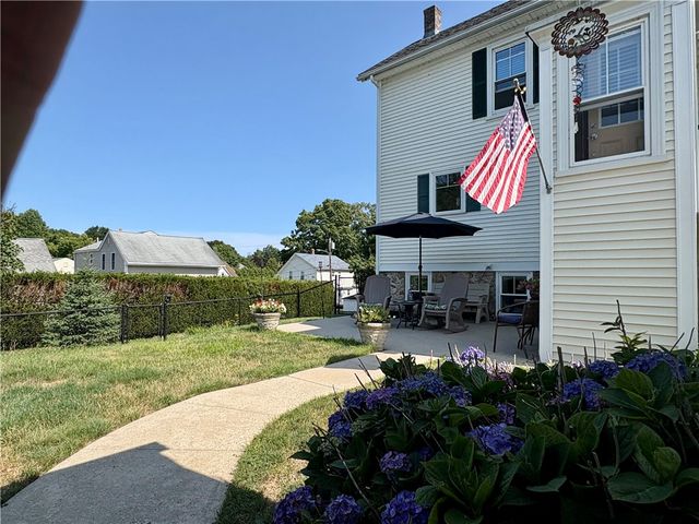 65 Summit Avenue, West Warwick, RI 02893