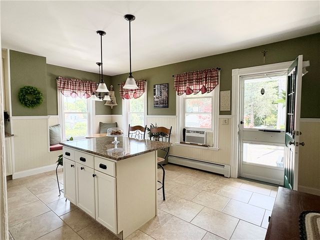 65 Summit Avenue, West Warwick, RI 02893