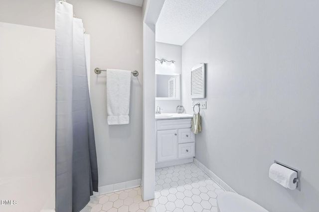 216 Ridge Trail, Chapel Hill, NC 27516