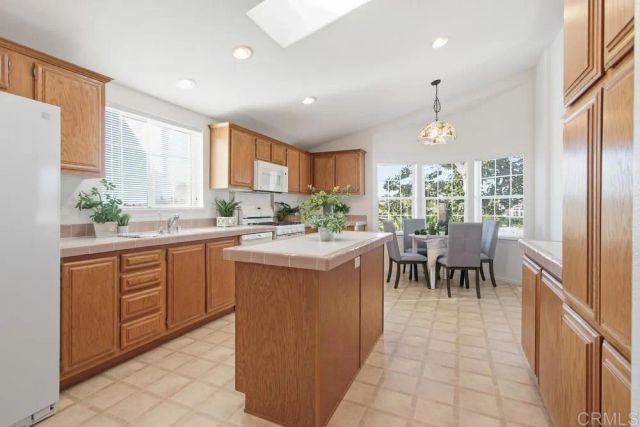 525 W El Norte Parkway 151, Escondido, CA 92026